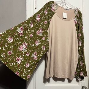 3/$10 dramatic bell sleeve top